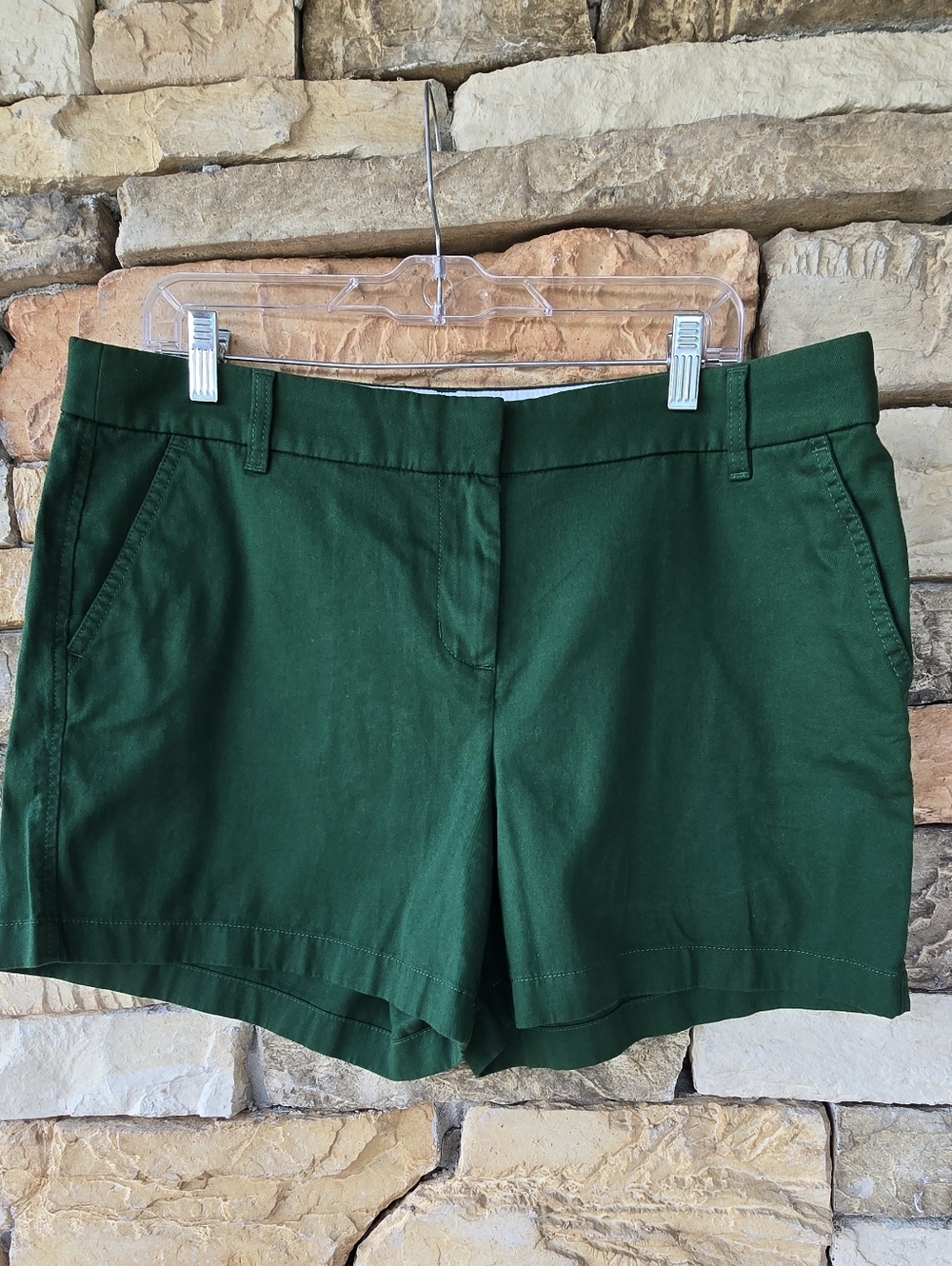 J. Crew Green Cotton 5" classic chino short Preppy Chic Summer Staple Size 14